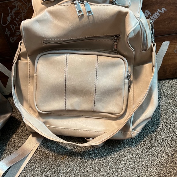 Backpack/Purse - Picture 4 of 6